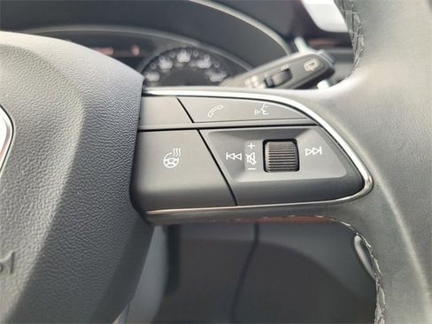 Used 2023 Audi Q5 2.0T Premium w/ Convenience Package image 27