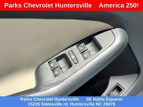 Used 2017 Volkswagen Jetta SE FWD image 20