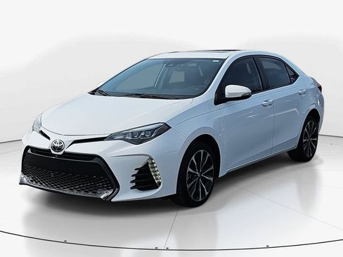 Used 2017 Toyota Corolla L image 10