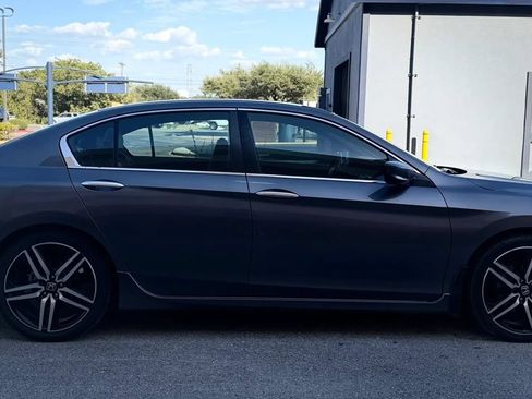 Used 2016 Honda Accord Sport image 26