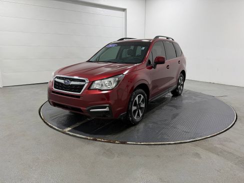 Used 2018 Subaru Forester 2.5i Premium w/ All-Weather Package image 21