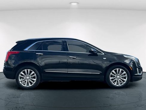Used 2017 Cadillac XT5 Platinum AWD/4WD image 6