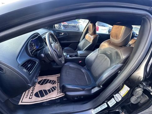 Used 2016 Chrysler 200 S w/ Comfort Group FWD image 8