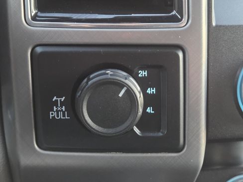 Used 2019 Ford F250 Limited image 34