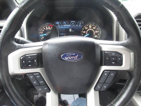 Used 2015 Ford F150 Lariat AWD/4WD image 26