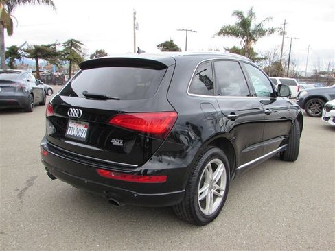 Used 2016 Audi Q5 2.0T Premium Plus w/ Technology Package image 5