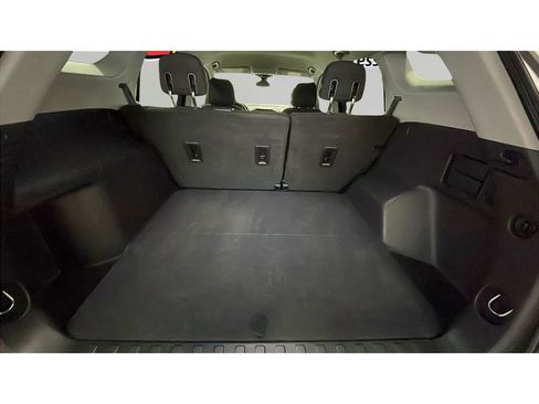 Used 2020 GMC Terrain SLE w/ Elevation Edition image 14