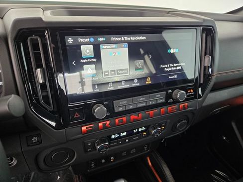 Used 2025 Nissan Frontier Pro-X w/ Pro Convenience Package RWD image 22