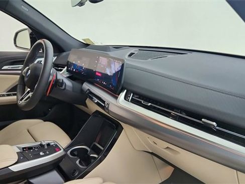 Used 2025 BMW X2 M35i image 21