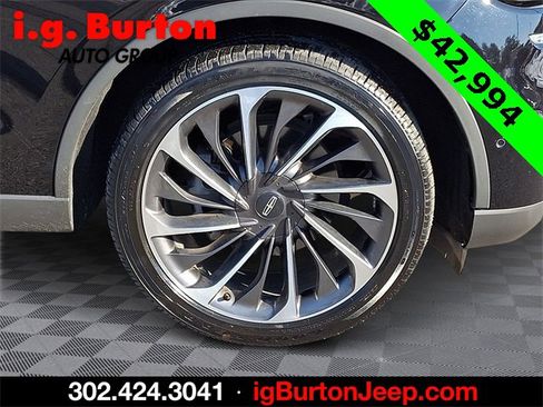 Used 2023 Lincoln Aviator Reserve w/ Equipment Group 201A image 8