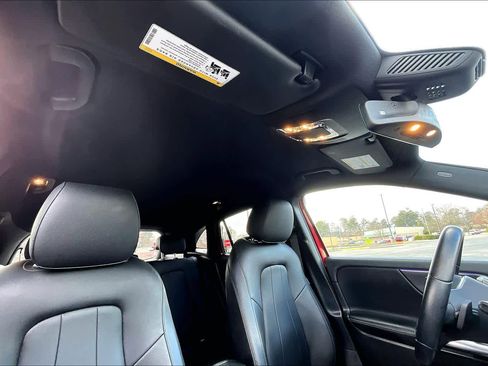 Used 2021 Mercedes-Benz GLA 250 image 15