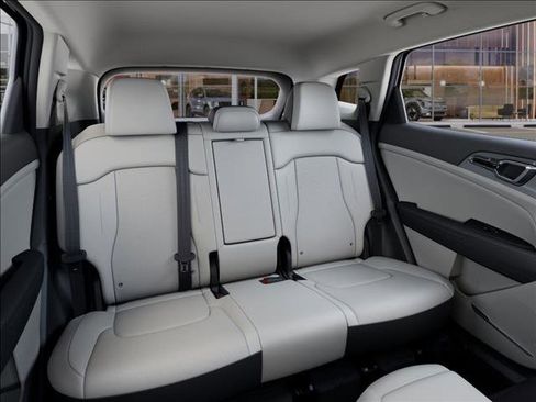 New 2026 Kia Sportage EX image 16