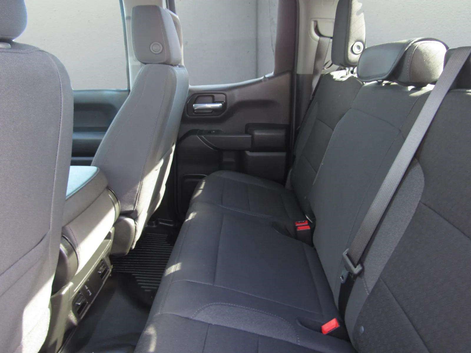 Used 2026 Chevrolet Silverado 1500 Custom AWD/4WD image 12