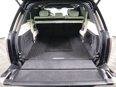 New 2026 Land Rover Range Rover Long Wheelbase SE image 30