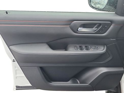 New 2026 Nissan Armada PRO-4X image 9