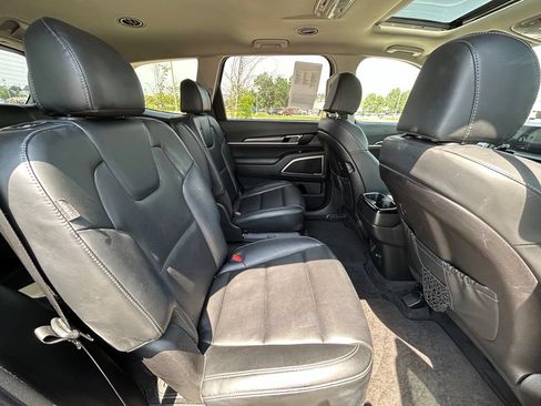 Used 2025 Kia Telluride S AWD/4WD image 27