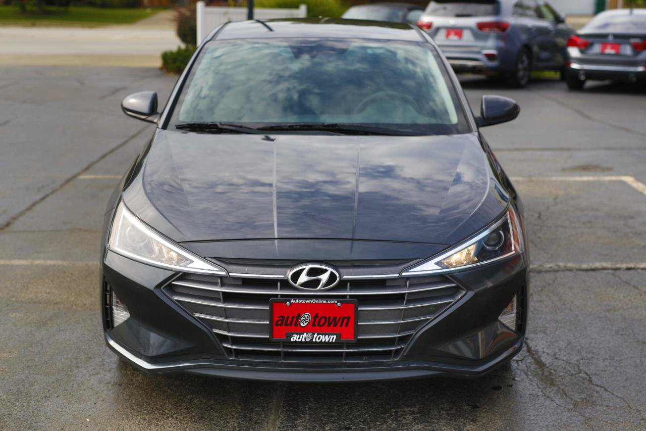 Used 2020 Hyundai Elantra SEL w/ Cargo Package (C1) FWD image 2