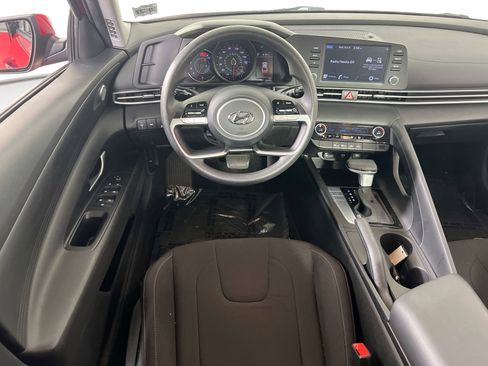 Used 2023 Hyundai Elantra SEL image 20