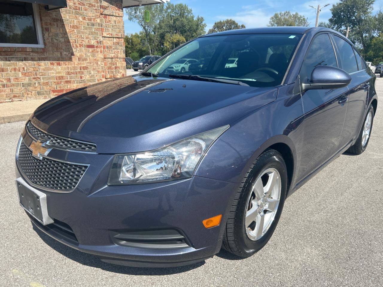 Used 2014 Chevrolet Cruze LT FWD image 1