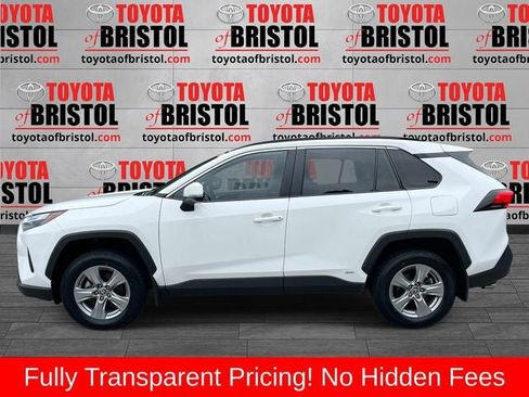 Used 2025 Toyota RAV4 XLE w/ Convenience Package AWD/4WD image 7