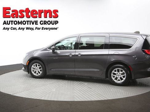 Used 2023 Chrysler Voyager LX image 62