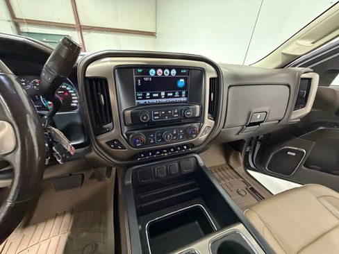 Used 2018 GMC Sierra 3500 Denali image 15