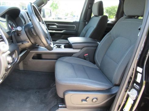 Used 2022 RAM 1500 Big Horn w/ Night Edition RWD image 17