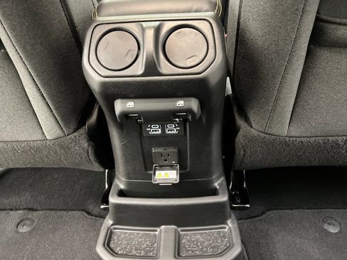 Used 2024 Jeep Wrangler Unlimited Sahara AWD/4WD image 23