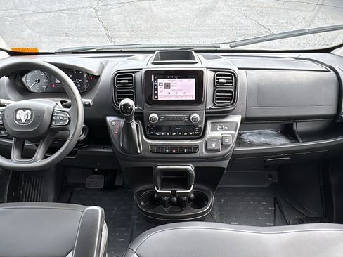 Used 2025 RAM ProMaster 2500 w/ Convenience Group image 24