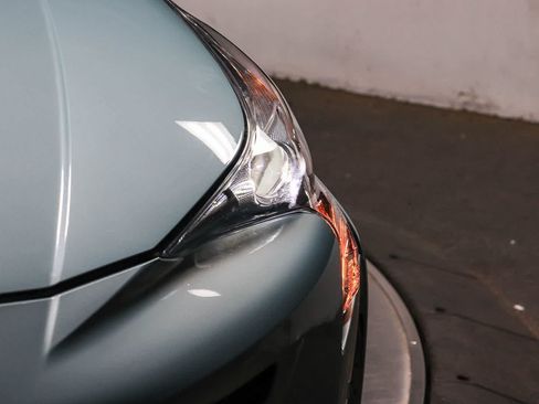 Certified 2018 Toyota Prius Two w/ Prius Two Safety Plus Package FWD image 8