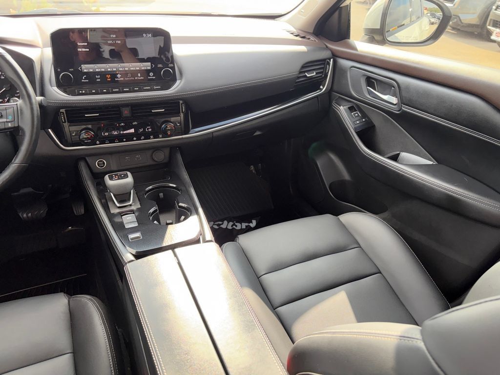 Certified 2023 Nissan Rogue SL w/ SL Premium Package FWD image 22