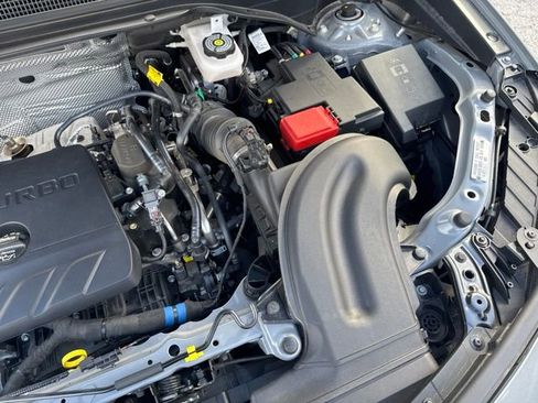 Used 2025 Buick Encore GX Sport Touring w/ Advanced Technology Package FWD image 7