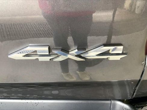 Used 2019 RAM 1500 Limited w/ Off Road Group image 7