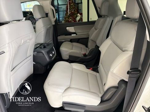 New 2025 Ford Expedition Max Active image 28