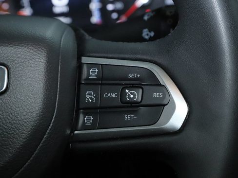 Used 2025 Jeep Compass Limited AWD/4WD image 23