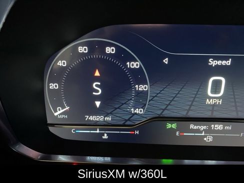 Used 2024 GMC Yukon AT4 image 4