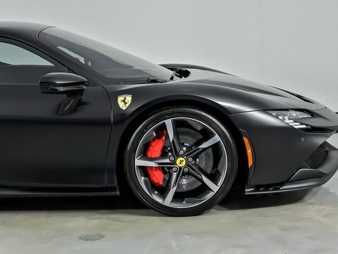 Used 2022 Ferrari SF90 Stradale AWD/4WD image 15