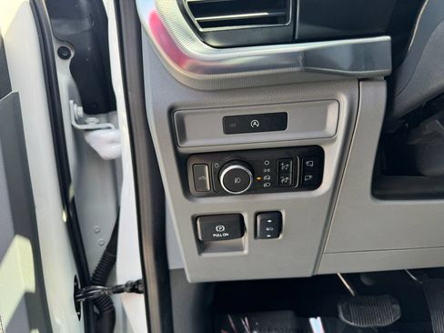 Used 2025 Ford F150 Lariat w/ Equipment Group 502A High AWD/4WD image 21