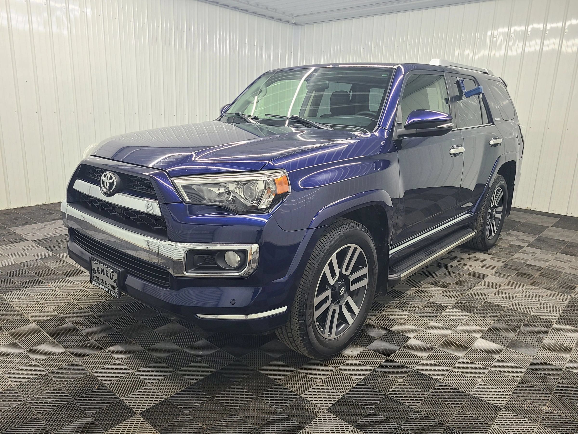 Used 2018 Toyota 4Runner Limited AWD/4WD image 7