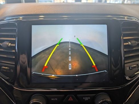 Used 2020 Jeep Grand Cherokee Limited w/ Premium Lighting Group image 21