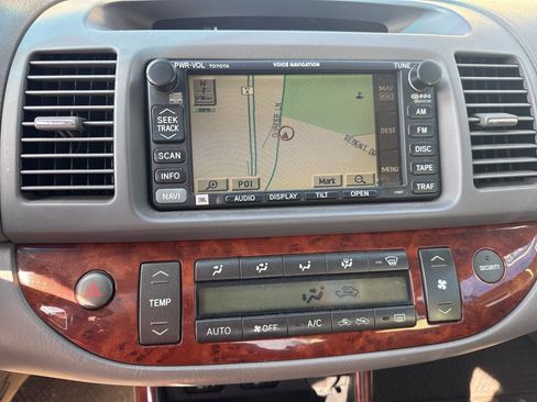 Used 2003 Toyota Camry XLE image 30