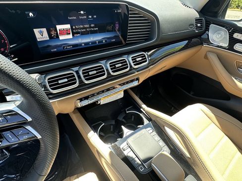 New 2026 Mercedes-Benz GLS 450 4MATIC image 32