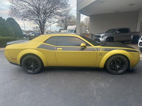 Used 2021 Dodge Challenger R/T Scat Pack image 3