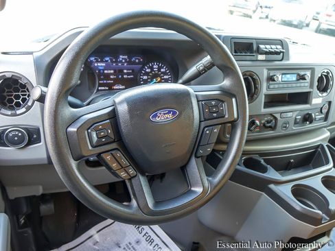 Used 2022 Ford E-350 and Econoline 350 Super Duty RWD image 12