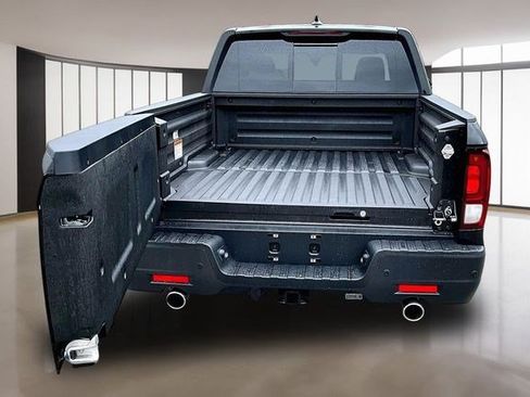 Certified 2025 Honda Ridgeline Black Edition image 7