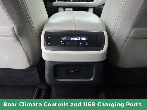 Used 2023 Nissan Pathfinder SV w/ Black Appearance Package image 43