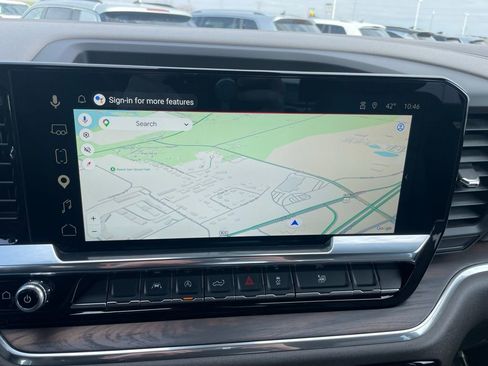 Used 2025 GMC Sierra 1500 SLT image 18