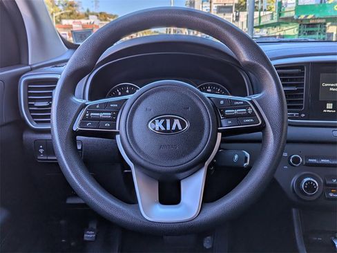 Used 2022 Kia Sportage LX image 13