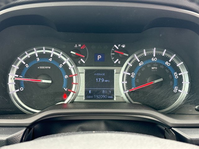 Used 2016 Toyota 4Runner SR5 AWD/4WD image 15