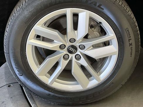 Certified 2022 Audi Q5 2.0T Premium w/ Convenience Package image 11